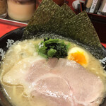 Yokohama Ie Kei Ramen Kouraiya - 