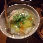 でべそ - 団子ときのこのあんかけ豆腐（500円）