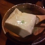 でべそ - 団子ときのこのあんかけ豆腐（500円）