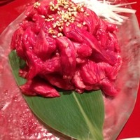 焼肉 綾小路 - 炙りユッケ