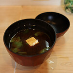 松寿司 - 赤出汁