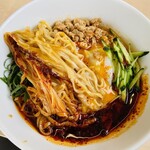 ラーメン横綱 - 麺引っ張り出すぅ