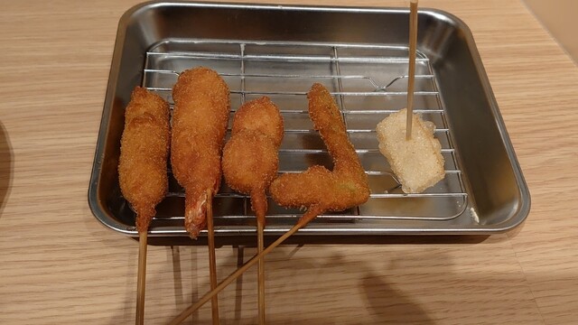 串かつだるま ホワイティうめだ店 東梅田 串揚げ 串かつ 食べログ 串かつだるま ホワイティうめだ店 東梅田 串揚げ 串かつ 食べログ