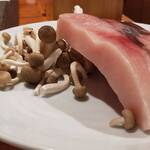 月島もんじゃ くうや - カジキマグロ きのこソース