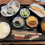 魚津マンテンホテル駅前 - 和食朝食。