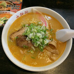 らーめん山桜桃 - 「とんこつラーメン」780円