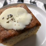 チリムーロ - パルフェタムールホワイトチョコがけケーキ