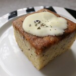 チリムーロ - パルフェタムールホワイトチョコがけケーキ