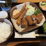 Tonkatsu Jisaku - ジャンボミックスフライ定食