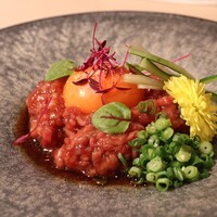 牛刺しと焼肉 仔虎 クリスロード店 - ユッケ