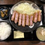 キセキ食堂 - 上キセキさくら盛り定食(肉増し)