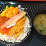 Hachiouji Suisan - ■カニ・いくら・うに・ネギトロ丼