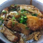 Gempachiudon - カツ丼570円。しっかり濃い味で旨い。