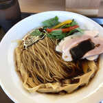 めん処 きよ洲 - 2種類のパプリカが美しい芳醇豚らーめん。850円税込