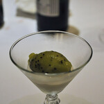 レストラン アラジン - キウイのソテルヌ風味のシャーベット　フロマージュ・ブラン