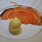 レストラン アラジン - アプリコットの薄焼きタルト