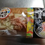 まいばすけっと - 料理写真:沖縄そば風ドッグ