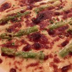 バル・バロッサ - アスパラガスのグリュイレールチーズ焼き