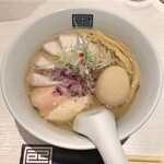 淡麗拉麺 己巳 - 鴨 × 鶏 ポルチーニ香る特製塩らーめん