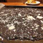 月島もんじゃ くうや - イカ墨もんじゃ完成！