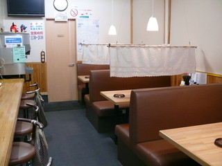 kurajikomimisora-memmisonotatsumiya - 【カウンター席10席・テーブル16席】お1人様～ファミリーまでお食事が楽しめます♪