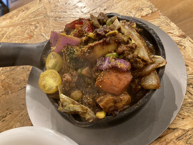 野菜を食べるカレーcamp 代々木本店 ヤサイヲタベルカレー キャンプ 北参道 カレーライス 食べログ