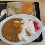 はなまるうどん - カレーライス大盛り、ちくわ磯辺揚げ、北海道男爵のコロッケ