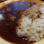 ビッグボーイ - ランチバイキングセットなので、カレーライス(写真のライスは、ターメリックライスです)が食べ放題です。