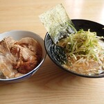 Ramen Shoppu Ootaya Honten - ねぎラーメン&豚丼