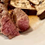 バル　ジラフ - お肉の断面