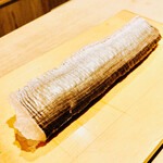 富小路 やま岸 - ◎淡路島仮屋漁港（東浦町）の鱧。淡路島の鱧の中ではかなり上質の鱧が獲れると言う。