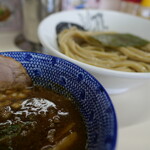 麺屋 にぼすけ - バックに麺が