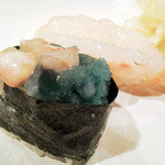 Sushidokoroatsuga - ぼたんえびの内子と味噌の軍艦。食べてみたらおいしかった♪