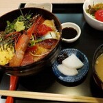 海風亭 - ランチの海鮮丼