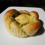 コトリパン - バジルポテトロール