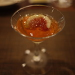 れすとらん 西島 - 赤ピーマンのムースにコンソメジュレ