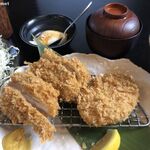 とんかつ 串揚げ 優膳 - 地鶏かつとコーンクリームコロッケランチ (1,180円)