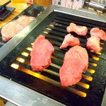 Tachigui Yakiniku Jiroumaru - 