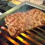 立喰い焼肉 治郎丸 - 