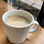 ユニオンカフェ - こちら、薄くて苦いホットコーヒーです。ほうじ茶にすればよかったなぁ。