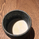 sio - 朝ディナーコース７２６０円。新玉葱のスープ。さわやかな甘さのスープです(^｡^)