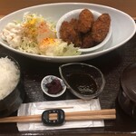 Hatsue Dainingu - かきフライ定食