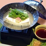 Plus menu: Boiled tofu (autumn to spring)