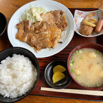 かいづ - 豚生姜焼き定食