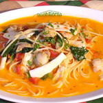 ボンジョルノ - 魚介のトマトクリームパスタ