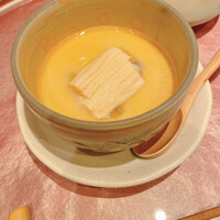 別邸 竹の庵 銀座3丁目店 - 吸物替:焼き茄子の生湯葉の玉地蒸し~生姜あん~