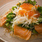 Salmon and onion carpaccio salad ~ served with salmon roe ~