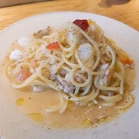 魚工房 としまや - ⚫3種のハーブと魚介のラグービアンコ