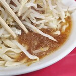 ラーメン二郎 - スープ