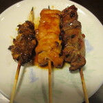 大宮銀座惣菜店 - ハツきも、ひな肉、レバーをタレで。
